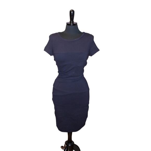 Diane Von Furstenberg Dress Short Sleeve Midi Bodycon Blue Black Size 4 - Picture 1 of 4